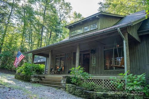 920 Post Office Rd, Cashiers, NC, 28717 | Card Image