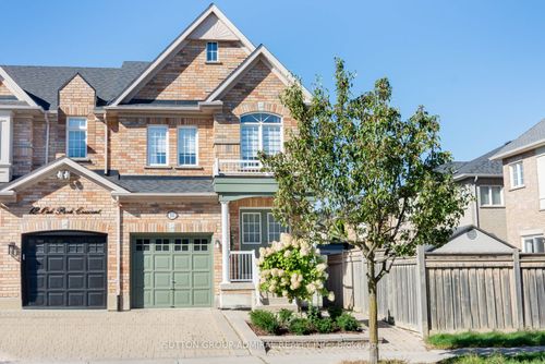10 Oak Park Cres, Vaughan, ON, L6A0B3 | Card Image