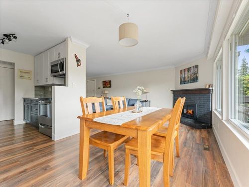 1019 Old Lillooet Rd, North Vancouver, BC, V7J3H6 | Card Image