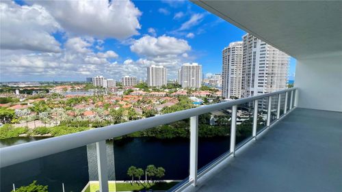 1639-20505 E Country Club Dr, Aventura, FL, 33180-3040 | Card Image