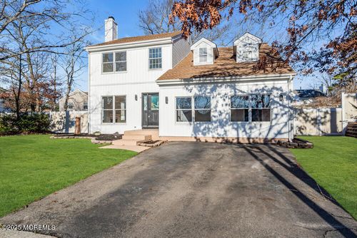 9 Glen Ct, Barnegat, NJ, 08005-2057 | Card Image