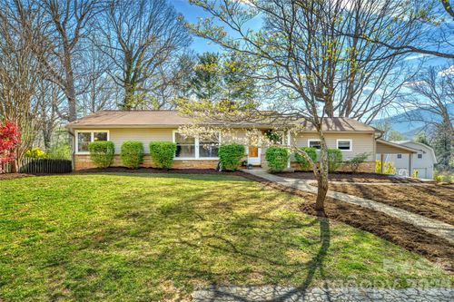 316 Wilson Ave, Swannanoa, NC, 28778-2436 | Card Image