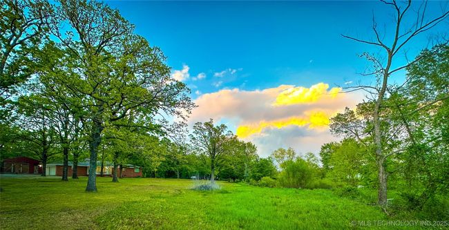 27369 131 St St, House other with 3 bedrooms, 2 bathrooms and null parking in Coweta OK | Image 30