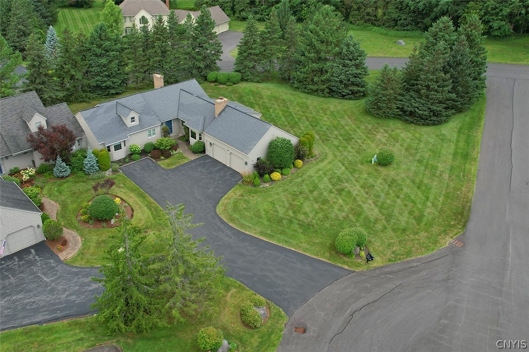 Whistler Cir, Manlius, NY 13104