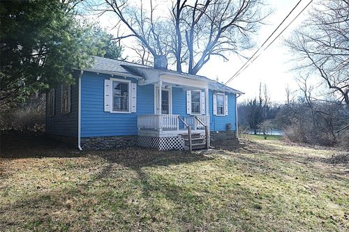 68 Bushwick Rd, Poughkeepsie, NY, 12603-3846 | Card Image
