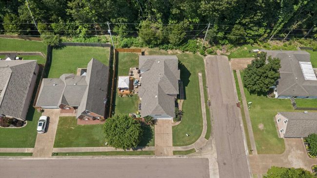 2027 Chartridge Dr, House other with 4 bedrooms, 3 bathrooms and null parking in Cordova TN | Image 37