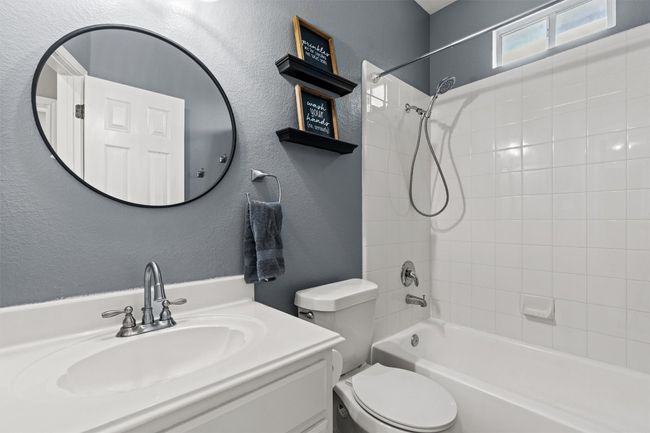 Secondary full bath upstairs. | Image 31