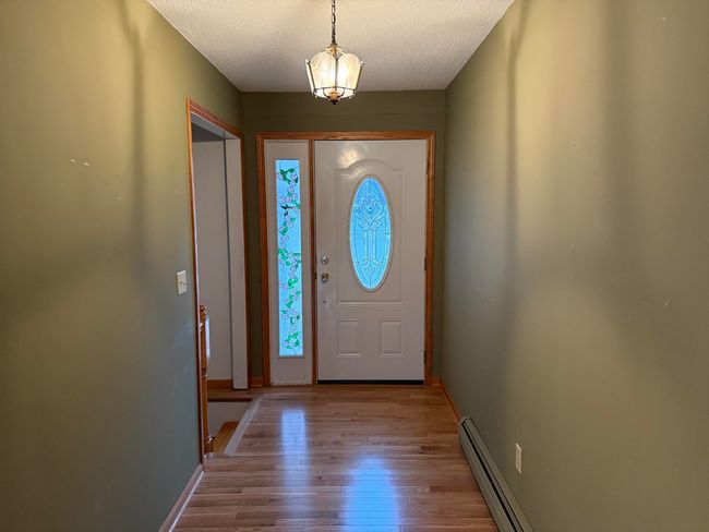 Front entry with custom made side light | Image 17