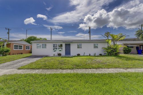 9188 Birmingham Dr, Palm Beach Gardens, FL, 33410-5922 | Card Image