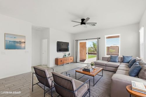 947 S Paseo Las Vigas, Sahuarita, AZ, 85629 | Card Image