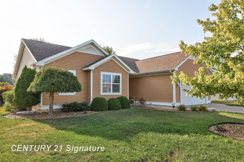 8421 Waxwing St, Freeland, MI, 48623-8699 | Card Image