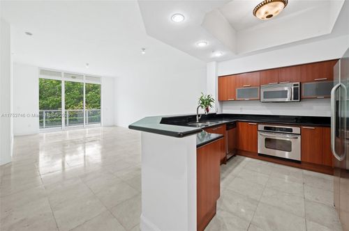 apt-103-15051 Royal Oaks Ln, North Miami, FL, 33181-2463 | Card Image