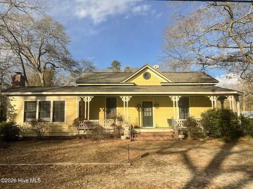 524 Carthage St, Cameron, NC, 28326-6382 | Card Image