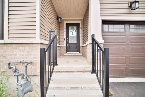 53-4311 Mann St, Niagara Falls, ON, L2G3K2 | Card Image
