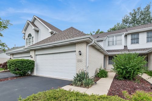 15722 Centennial Dr, Orland Park, IL, 60462-4563 | Card Image