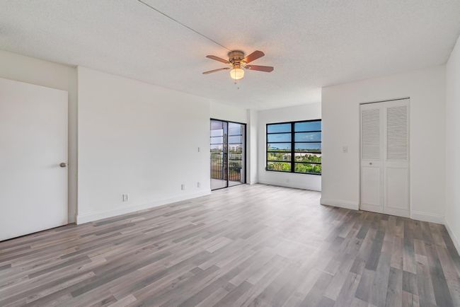 APT-604 - 2200 S Cypress Bend Dr, Condo with 1 bedrooms, 2 bathrooms and null parking in Pompano Beach FL | Image 13
