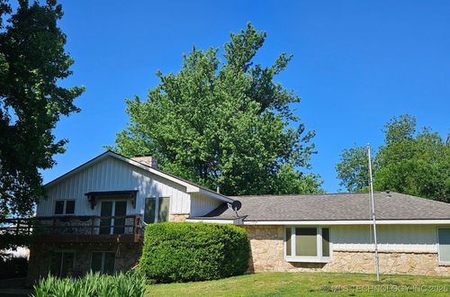 1400 N Pecan Rd, Ponca City, OK, 74604-4131 | Card Image