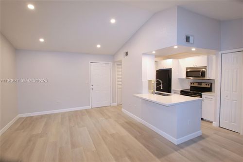 apt-402-10681 Sw 156th Pl, Miami, FL, 33196-2796 | Card Image