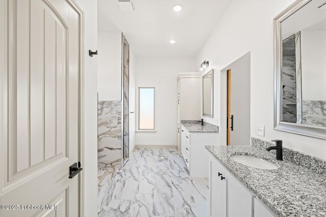10409 N Fm 1729, House other with 3 bedrooms, 3 bathrooms and null parking in Idalou TX | Image 42