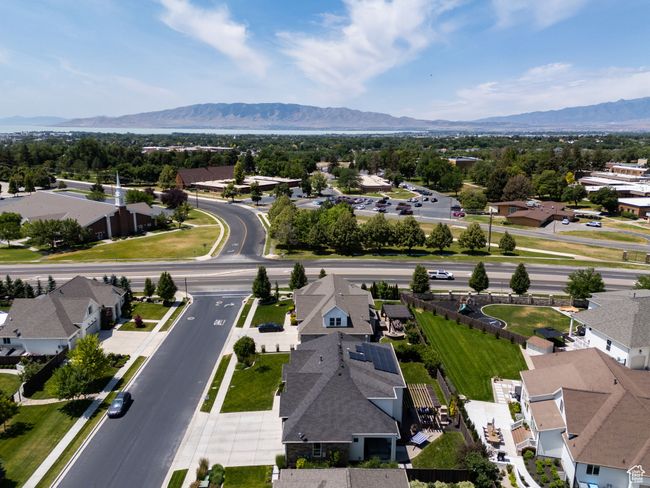 Aerial perspective of suburban area featuring mountains | Image 88