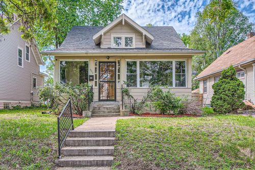 900 Charles Ave, Saint Paul, MN, 55104-2611 | Card Image