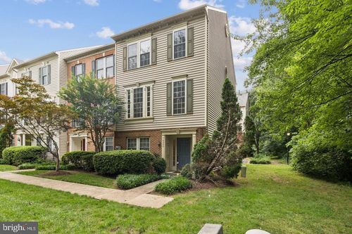4322 Thomas Brigade Ln, FAIRFAX, VA, 22033-4274 | Card Image