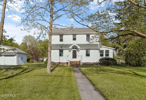 915 Washington St, Genoa, OH, 43430-1439 | Card Image