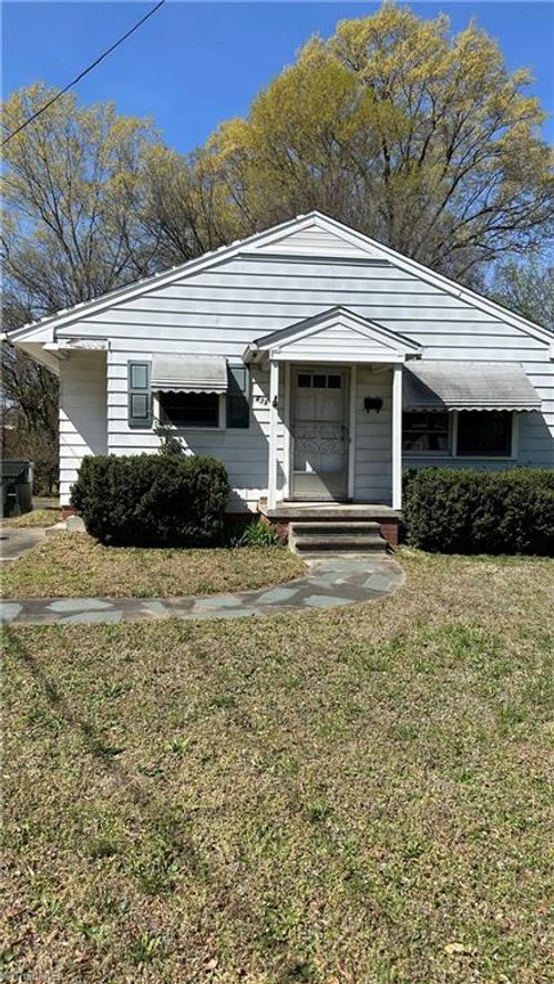 438 Fulton St, Burlington, NC, 27217-2750 | Card Image