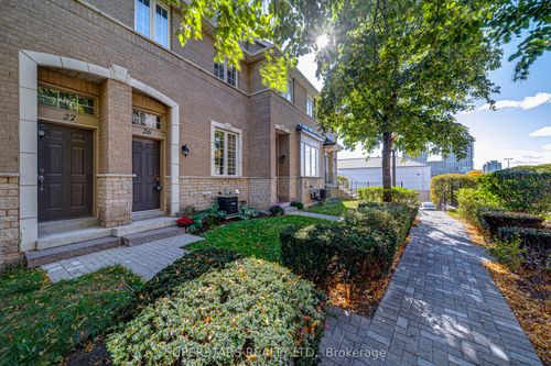 26-23 Observatory Lane, Richmond Hill, ON, L4C0M7 | Card Image