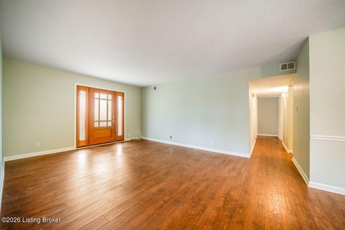 g58-1815 Gardiner Ln, Louisville, KY, 40205-2822 | Card Image