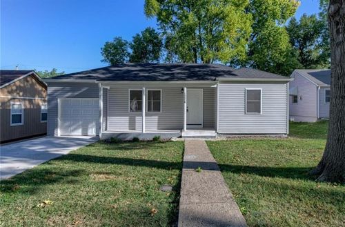 1224 Ne 43rd Ter, Kansas City, MO, 64116-2250 | Card Image