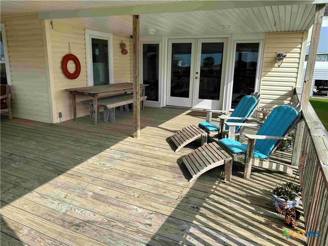 604 W Maple St, House other with 5 bedrooms, 3 bathrooms and null parking in Port O Connor TX | Image 31