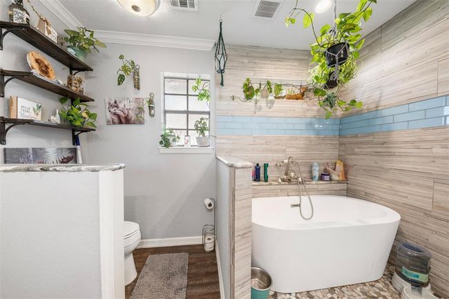 primary bath | Image 25