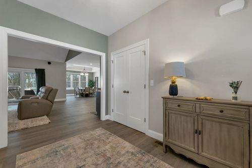 7 Lilac Ridge Rd, Windham, NH, 03087-1287 | Card Image