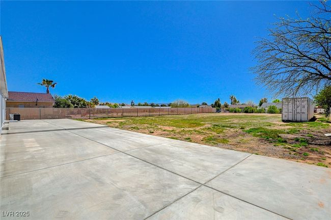235 Tres Lobos St, House other with 3 bedrooms, 2 bathrooms and null parking in Overton NV | Image 44