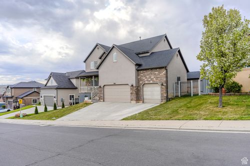 9061 Clubhouse Ln, Eagle Mountain, UT, 84005-5604 | Card Image