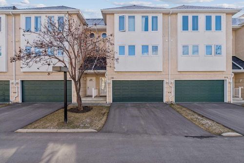 110 Candle Terrace Sw, Calgary, AB, T2W6G7 | Card Image