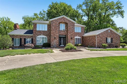 325 Deer Run Ln, Glen Carbon, IL, 62034-1344 | Card Image