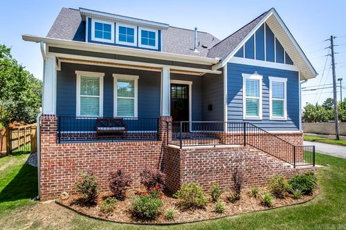 1607 N University Ave, Little Rock, AR, 72207-5109 | Card Image