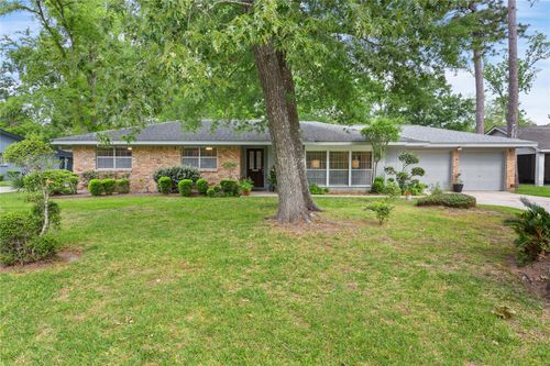1301 Plantation Dr, Dickinson, TX, 77539-4517 | Card Image