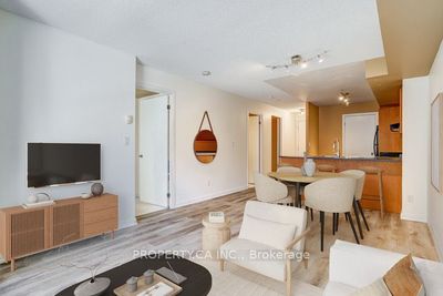 311 - 18 Beverley St, Condo with 2 bedrooms, 2 bathrooms and 1 parking in Toronto ON | Image 2