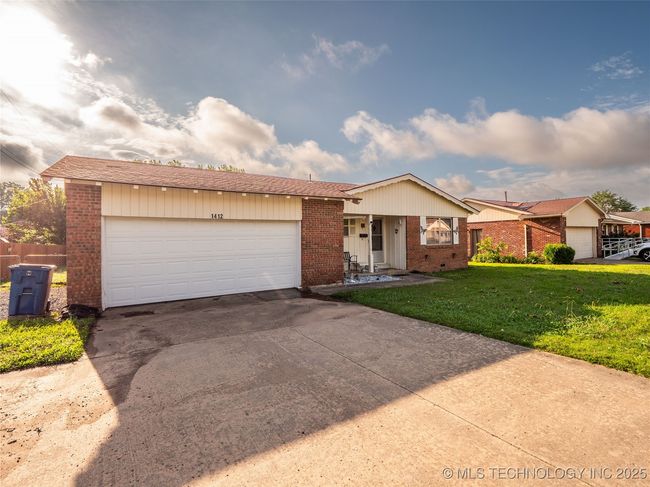 1412 S 9 Th St, House other with 3 bedrooms, 2 bathrooms and null parking in McAlester OK | Image 5