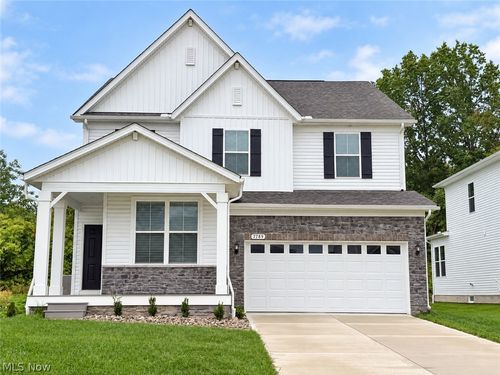 7789 Clydesdale Dr, Mentor, OH, 44060-7809 | Card Image