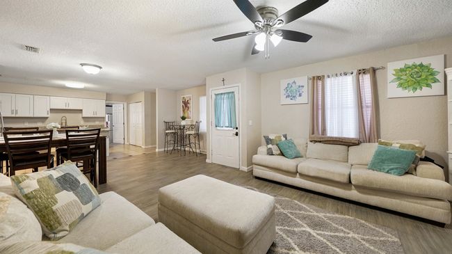 11428 Rustic Pines Cir E, House other with 4 bedrooms, 3 bathrooms and null parking in JACKSONVILLE FL | Image 5