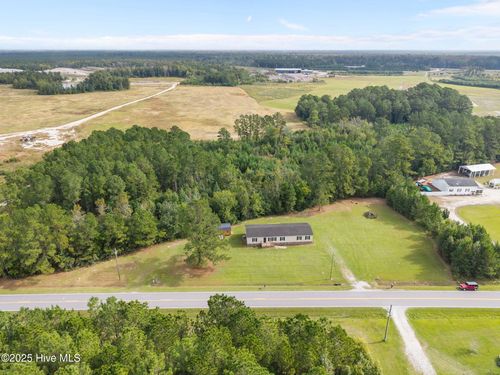 3772 White Oak River Rd, Maysville, NC, 28555-9292 | Card Image