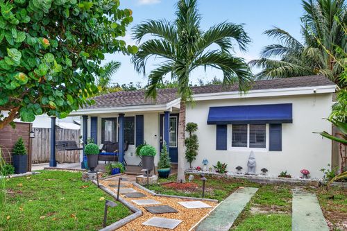 1140 Ne 17th Ave, Fort Lauderdale, FL, 33304-2424 | Card Image