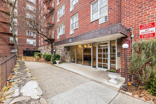 4r-101 Highland Ave, Yonkers, NY, 10705-1286 | Card Image