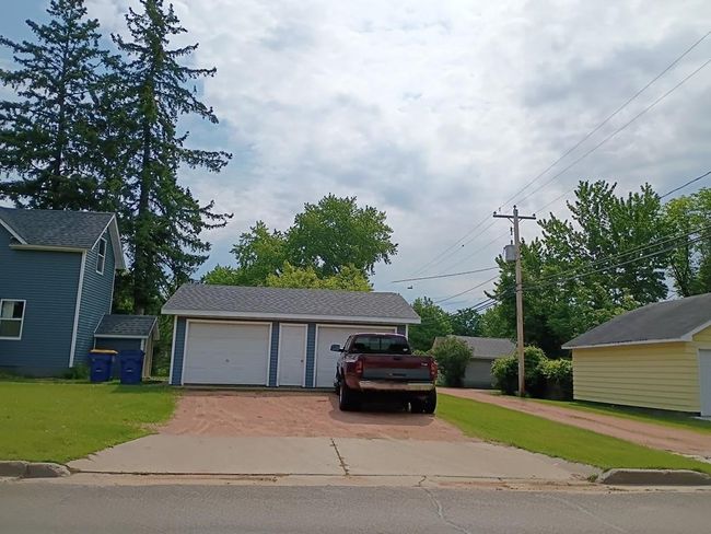 1-2 - 501 E 9 Th St, Home with 6 bedrooms, 2 bathrooms and null parking in Merrill WI | Image 15