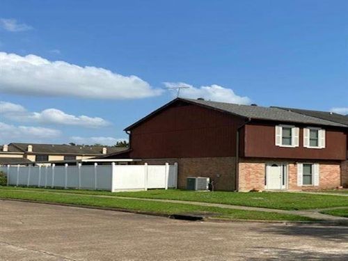 405 Georgetown St, Beaumont, TX, 77707-1814 | Card Image