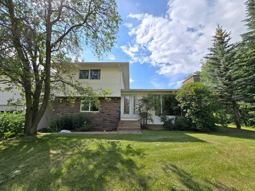 5510 50 Street, Berwyn, AB, T0H0E0 | Card Image